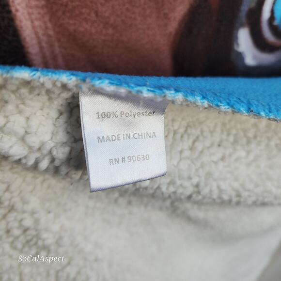 Artfuzz champ the boxer by Martha Collins 5ftx4ft fuzzy 100% polyester - Picture 5 of 5